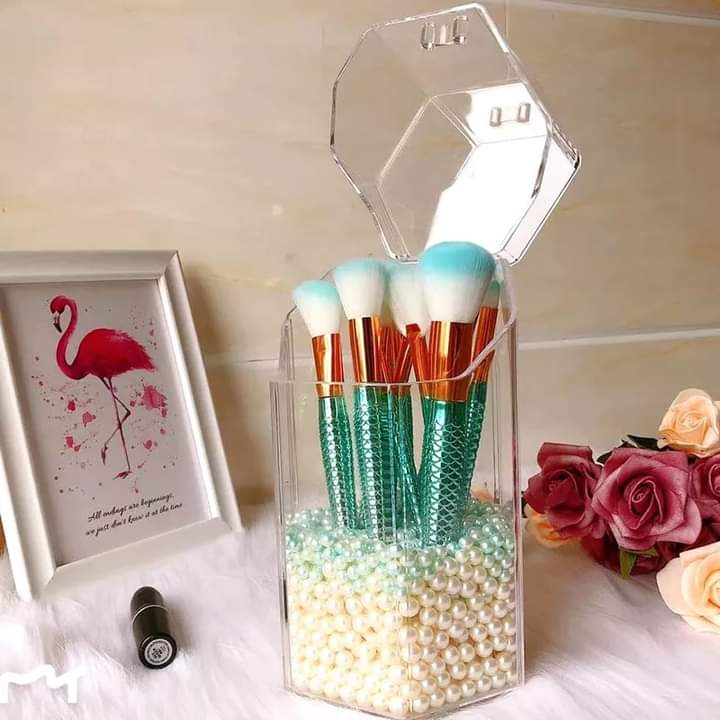 Transparent brush holder with pearls In Pakistan